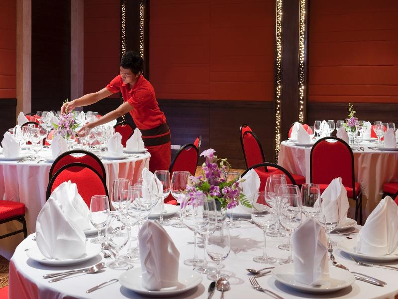 Radisson And Phuket โรงแรม 5*